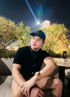 Dominic Big - Male escort in Riyadh Photo 9 of 9