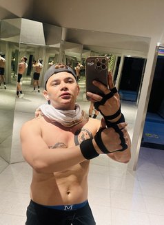 Dominic Big - Male escort in Riyadh Photo 9 of 13