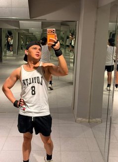 Dominic Big - Male escort in Riyadh Photo 11 of 13