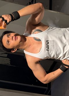 Dominic Big - Male escort in Riyadh Photo 12 of 13