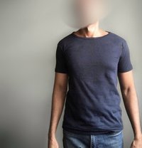 Dominic - Male companion in Colombo