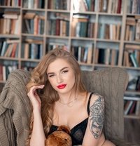 Lexi - escort in Paris