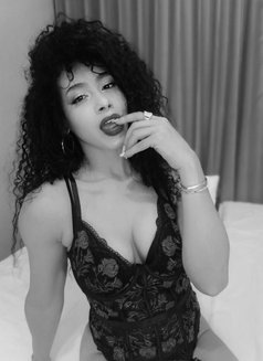 Dominos - dominatrix in Bangkok Photo 6 of 7