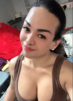 Dommie Mommy Diana - Transsexual dominatrix in Singapore Photo 3 of 4