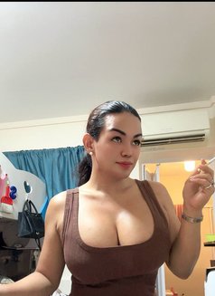 Dommie Mommy Diana - Transsexual dominatrix in Singapore Photo 4 of 4