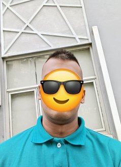 Don Sam - Male escort in Colombo Photo 5 of 6