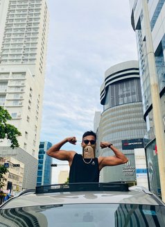 Best Lady licker in town - Male escort in Colombo Photo 7 of 9