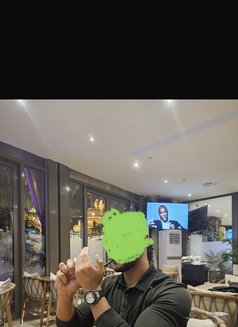 Don’t Want Your Money Women Only - Male escort in Dubai Photo 2 of 6