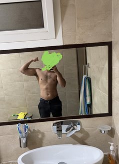 Don’t Want Your Money Women Only - Male escort in Dubai Photo 4 of 6