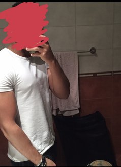 Don’t Want Your Money Women Only - Male escort in Dubai Photo 6 of 6