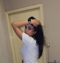 Donia - escort in Beirut