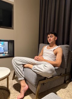 Donik 20 sm - Male escort in Riyadh Photo 9 of 9