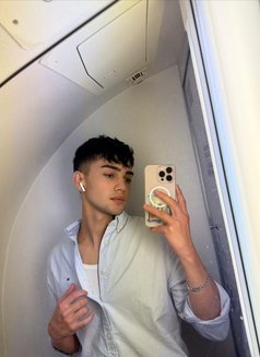 Donik - Male escort in İstanbul Photo 8 of 8