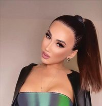 Donna - Transsexual escort in Al Manama