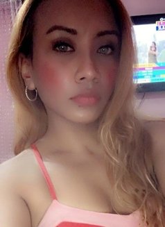 Donna - Transsexual escort in Bangalore Photo 14 of 18