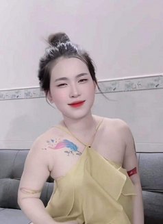 Donna - escort in Cairo Photo 1 of 4