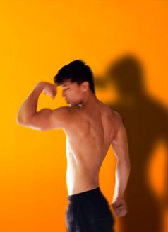 Donnie 🇳🇵 - Male escort in Tokyo Photo 3 of 5