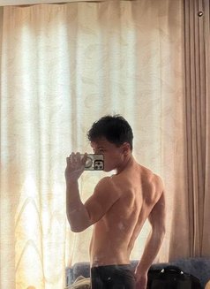 Donnie 🇳🇵 - Male escort in Tokyo Photo 4 of 5