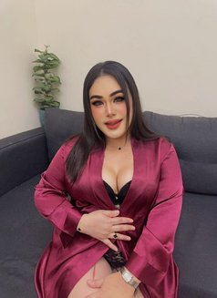 Donuts - escort in Jeddah Photo 5 of 5