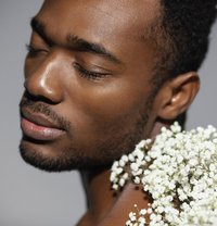 Dooior - Male escort in Accra