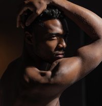 Dooior - Male escort in Accra