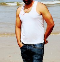 Doorstep Body Massage by Male Therapist - Male escort in Pune