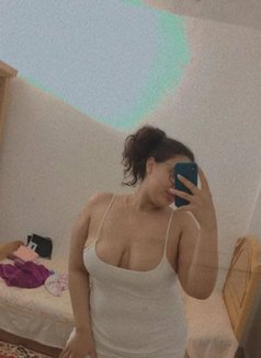 Doosa - escort in Cairo Photo 3 of 3