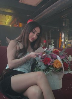 Dora - escort in Tirana Photo 3 of 6