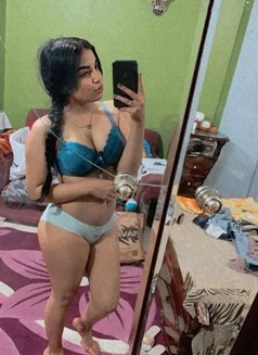 Dora - puta in Cairo Photo 6 of 7