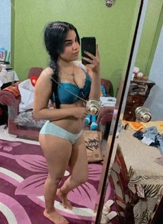 Dora - puta in Cairo Photo 7 of 7