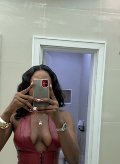 Dora - puta in Abuja Photo 3 of 4