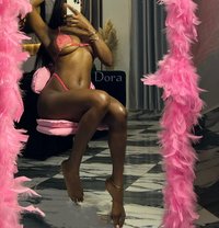 Dora - escort in Kampala