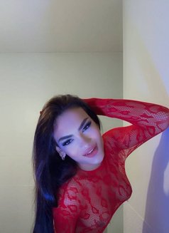 DORA BIG DICK - Acompañantes transexual in Riyadh Photo 4 of 6