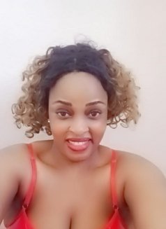 Dorah - escort in Riyadh Photo 5 of 5