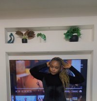 Dorahsmith121 - escort in Accra