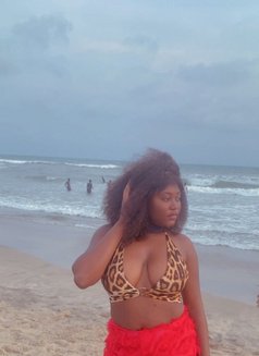 Doreen - escort in Accra Photo 4 of 5