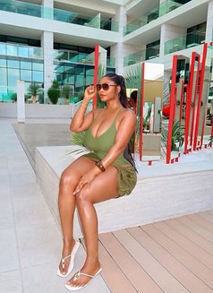 Doris - puta in Dakar Photo 3 of 3