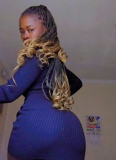 Doris - escort in Nairobi Photo 1 of 4