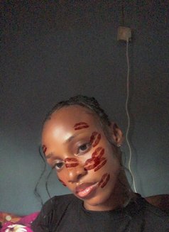 Dove - puta in Al Juffair Photo 4 of 4