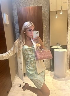 French Blonde Student 21yr - Onlyfans - escort in Dubai Photo 7 of 16