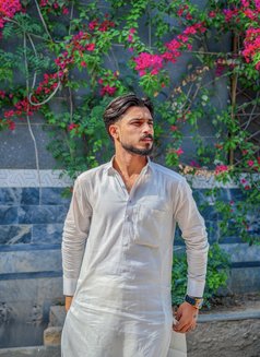 Dr. David Islamabad - Acompañantes masculino in Islamabad Photo 18 of 29