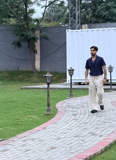 Dr. David Islamabad - Acompañantes masculino in Islamabad Photo 23 of 29