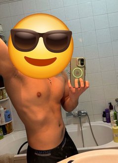 Dr. Mi - Male escort in Beirut Photo 3 of 3