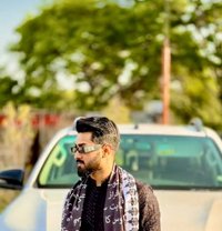 Dr Murphy - Acompañantes masculino in Lahore