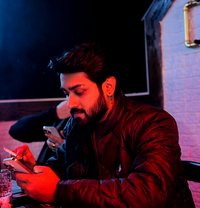 Dr Murphy - Acompañantes masculino in Lahore