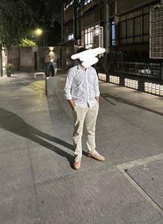 Dr. Neil Male Escort in New Delhi - Acompañantes masculino in Faridabad Photo 2 of 2