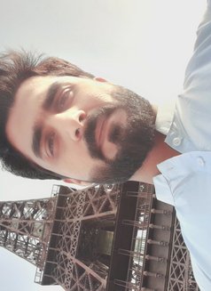 Dr Wahaaj Mir - Acompañantes masculino in Lahore Photo 7 of 8