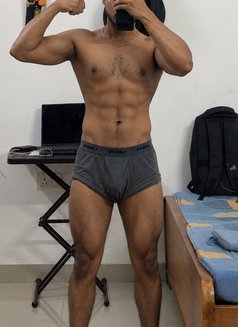 Draco - Acompañantes masculino in Bangalore Photo 3 of 3