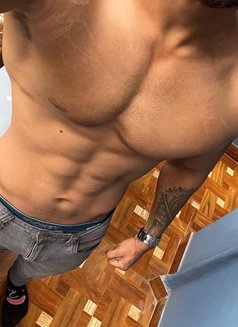 Draco - Acompañantes masculino in New Delhi Photo 1 of 1