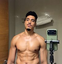 DracoXxL - Male escort in Bangkok Photo 7 of 7